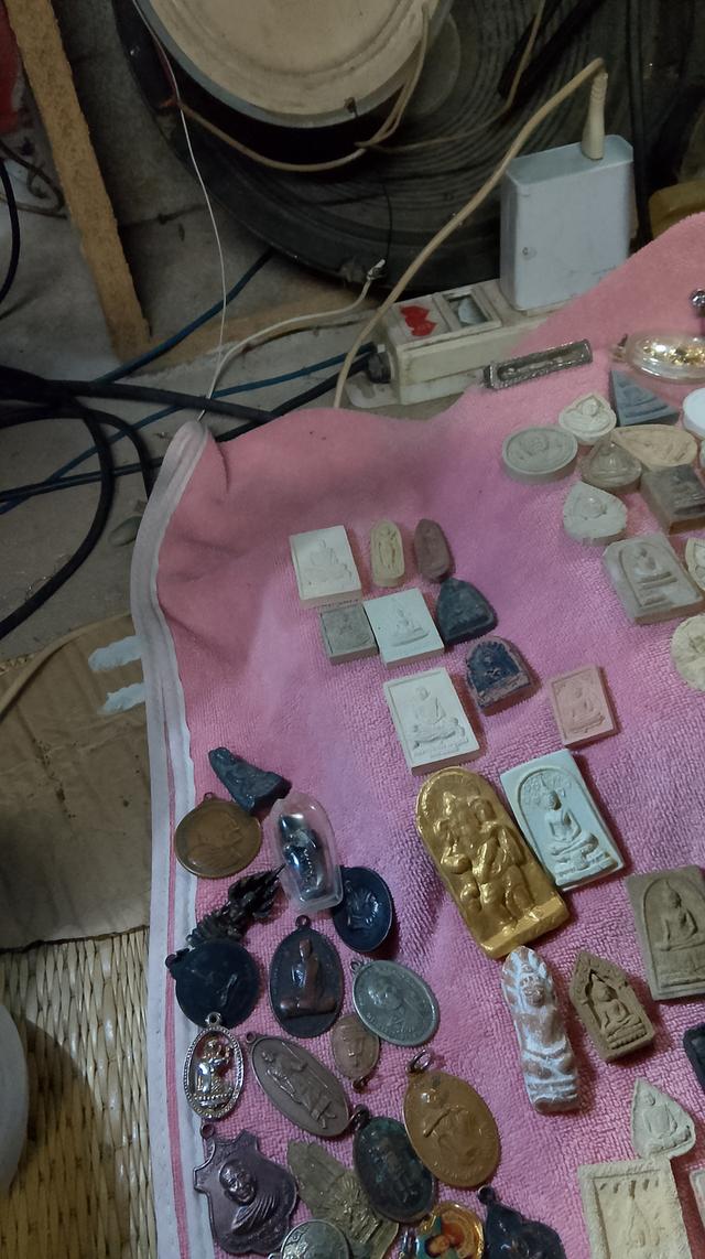 สะสมแลกเปรียญบูชาเพื่อศึกษาต่อยอดองค์ความรู้และประสบการณ์ในงานด้านพุทธศิลปะ 13