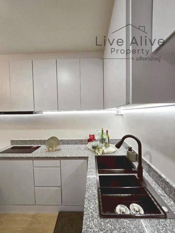 ลดราคาจัดหนัก The IRIS พระราม 9 - ศรีนครินทร์ คอนโดแต่งครบ ห้องใหญ่อยู่สบาย ทำเลดีใกล้สนามบินสุวรรณภูมิ โทร 085-8266936 19