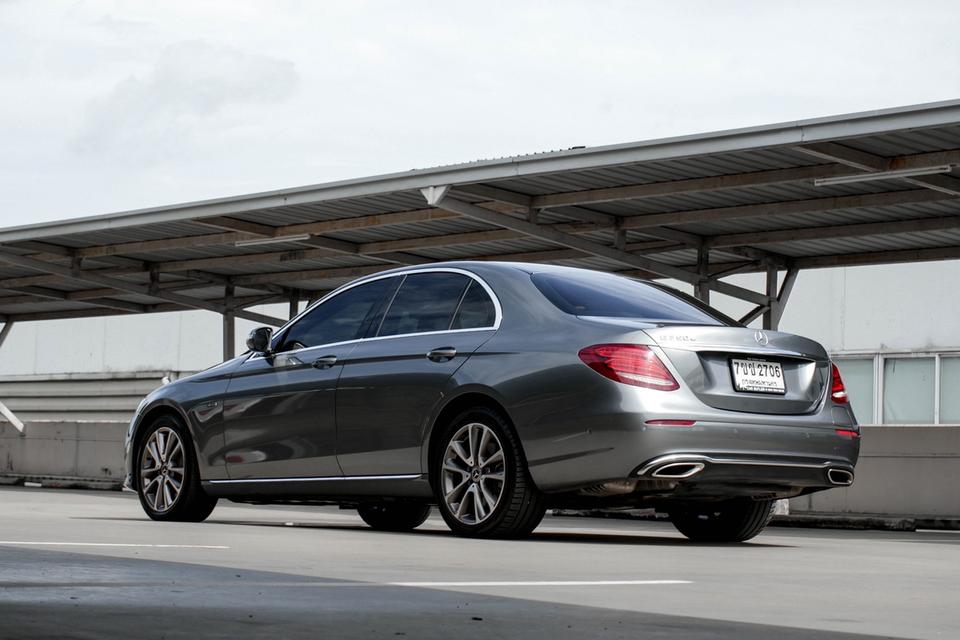 Mercedes-Benz E350e AVANTGARDE ปี 2019ไมล์ 73,xxx km.มาในราคาเพียง 739,000 บาท รูปที่ 5