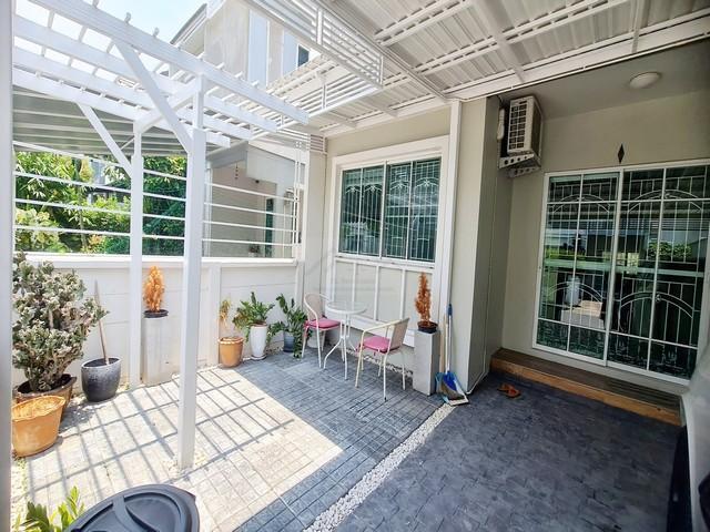 ให้เช่าทาวน์โฮม 2 ชั้น 140 ตร.ม. โครงการเดอะวิลเลจ บางนา กม. 10 ใกล้เมกะบางนา 6