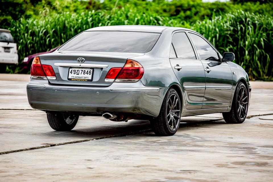Toyota Camry 2.4Q สีเทา ปี 2004 สวยเดิม ออฟชั่นเต็ม