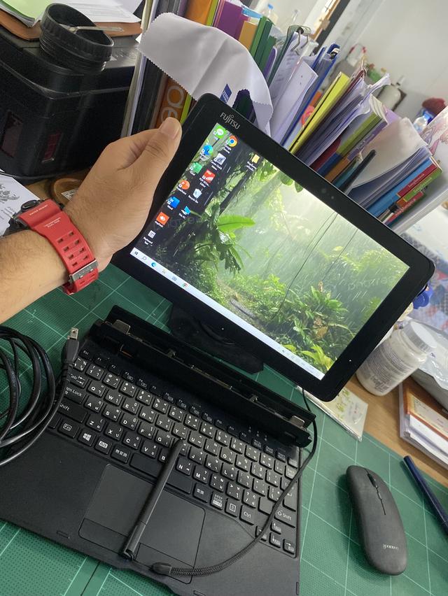 FUJISU Arrows TabQ507 2