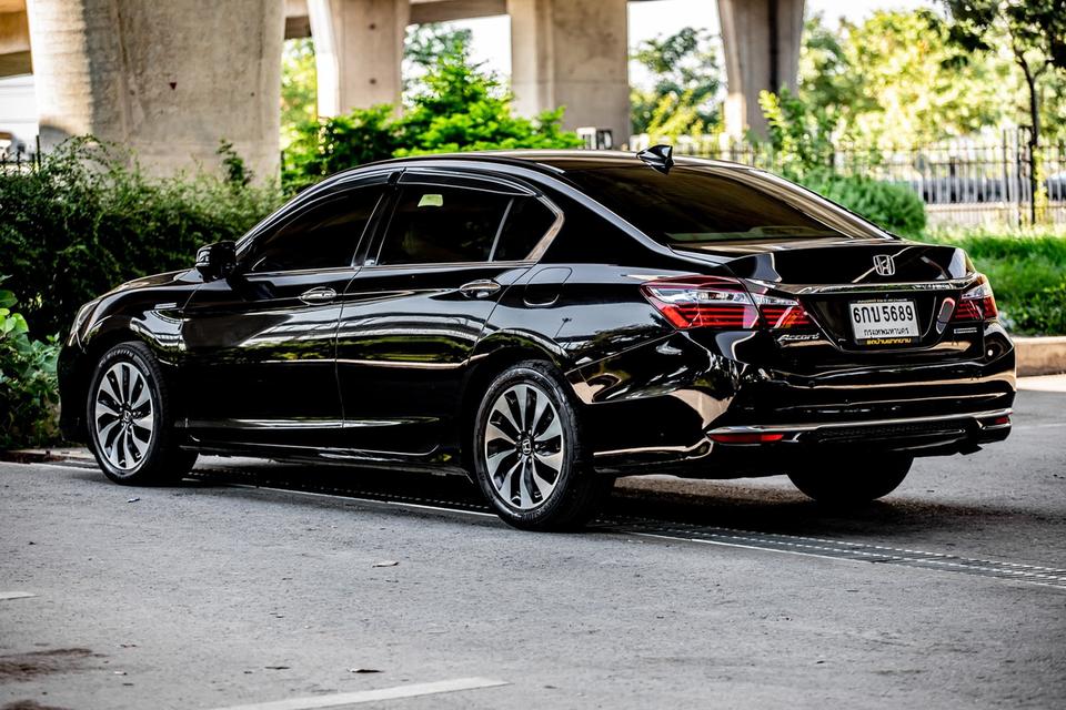 HONDA ACCORD 2.0 HYBRID ปี 2017 สีดำ มือเดียวป้ายแดง 7