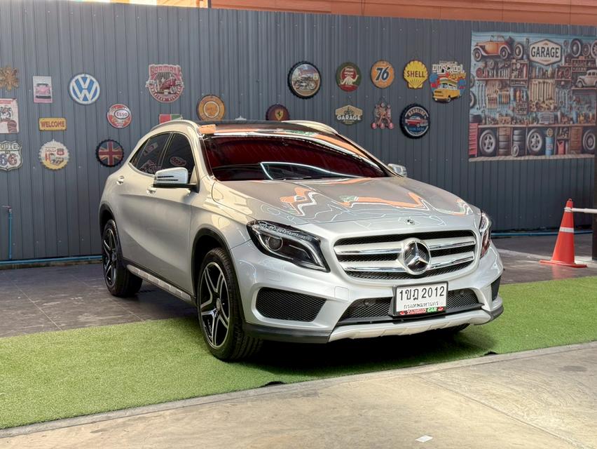 Mercedes-benz GLA250 2.0 ปี2016รถบ้านแท้  ใช้งานน้อย 67,000 กม.  16