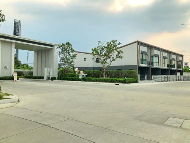 ทาวน์โฮม 2 ชั้น เซ็นทรัล เวสต์เกต 3กม. MRTคลองบางไผ่ 2.2 กม.พร้อมเฟอร์ฯ 2 นอน 3 น้ำ 18 ตร.วา. รัตนาธิเบศร์-บางใหญ่ เสาธง 7