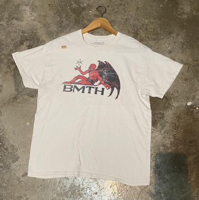 เสื้อยืดมือสองวินเทจ