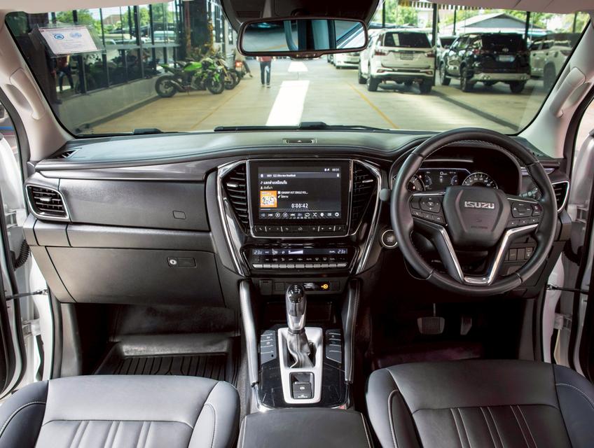 ISUZU MU-X 3.0 ULTIMATE 2WD ปี 2024 6