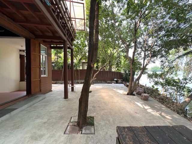 บ้านติดทะเลสาบกลางเมือง! บรรยากาศรีสอร์ทในหมู่บ้านสัมมากร รามคำแหง 8