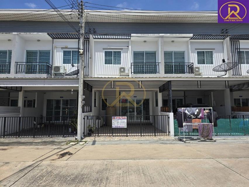 ขายถูก ปรับปรุงใหม่ ทาวน์เฮ้าส์ 2 ชั้น หมู่บ้านบางแสน ฮิลล์ ซ.กระเสริม 1 ถนนข้าวหลาม ต.ห้วยกะปิ อ.เมืองชลบุรี จ.ชลบุรี 2