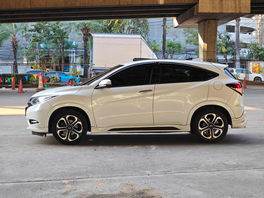 ขายรถ Honda HR-V 1.8EL ปี 2018 สีขาว เกียร์ออโต้ 7