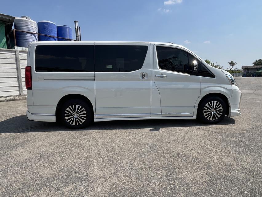 Toyota Majesty 2.8 Premium auto รถสวยตรงปก โทร. 0922639576 เอ๋ รูปย่อยที่ 3