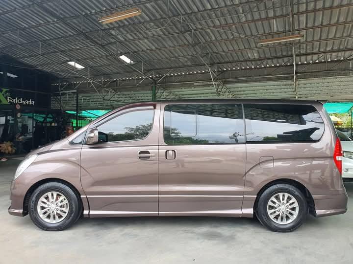 Hyundai H-1 มือสอง 6