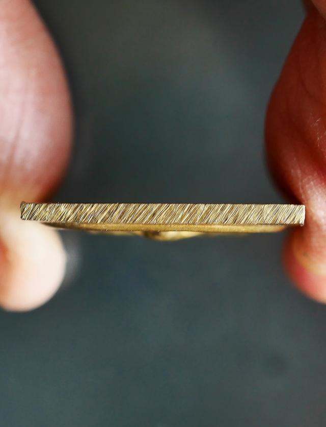 พระสมเด็จหลังเรียบ เนื้อทองระฆัง หลวงพ่อพรหม วัดช่องแค ปี 2516....เก่า เดิมๆ 11