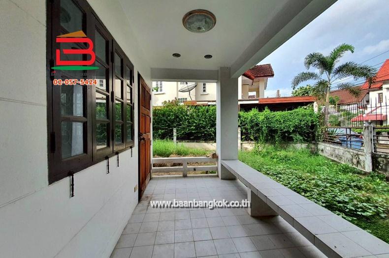 บ้านเดี่ยว หมู่บ้าน เลิศอุบล กม.6 (ซ.รามอินทรา 65 แยก 2-4) เนื้อที่ 74.4 ตรว. ถนนรามอินทรา แขวงท่าแร้ง เขตบางเขน กรุงเทพมหานคร