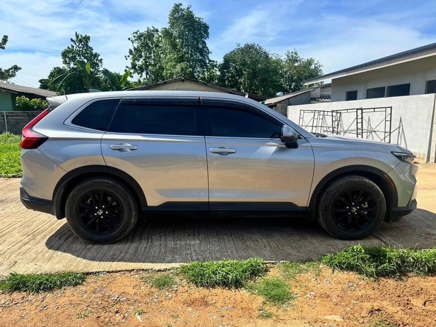 รถยนต์ CRV G6 วิ่งน้อย 27,000 กว่าโลเท่านั้น