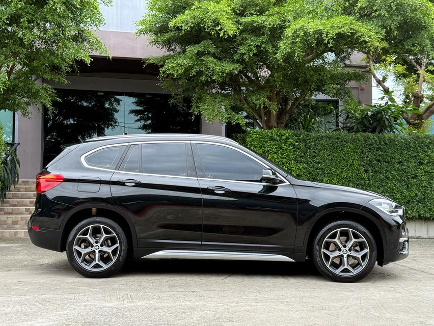 2018 BMW X1 F48 18D รถมือเดียวสภาพป้ายแดง รถวิ่งน้อยเพียง 63,000 กม เข้าศูนย์ตรงระยะ ไม่เคยมีอุบัติเหตุครับ