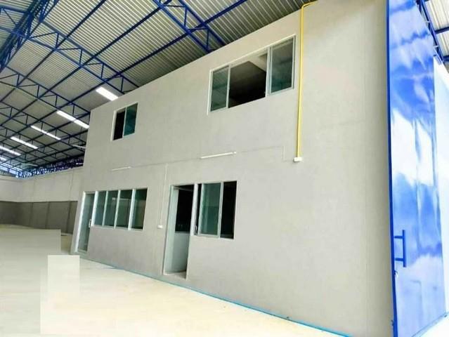 ให้เช่าโกดัง 1,100 ตร.ม. มีออฟฟิศ 2 ชั้น ซอยรุ่งโรจน์ แพรกษา ทำเป็นโรงงาน หรือที่เก็บสินค้าได้ 3