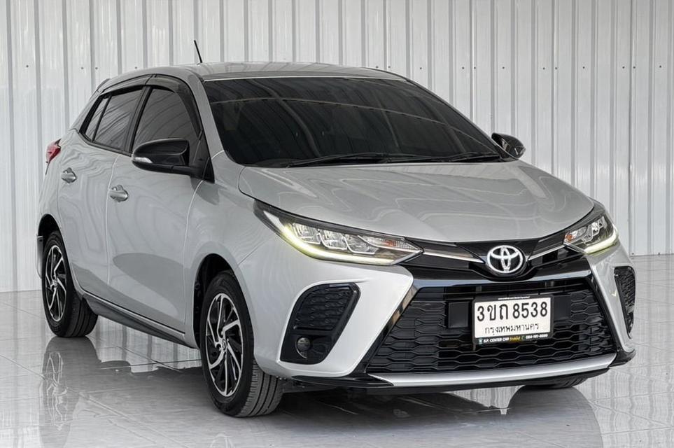 Toyota Yaris 1.2 Sport เบนซิน เกียร์ออโต้ ปี2022 1