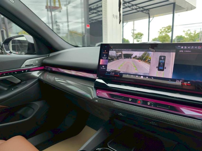 รหัสรถ KPV9732 🚗✨ 2025 BMW 530e M SPORT PRO (ยังไม่จดทะเบียน) ✨🚗 7