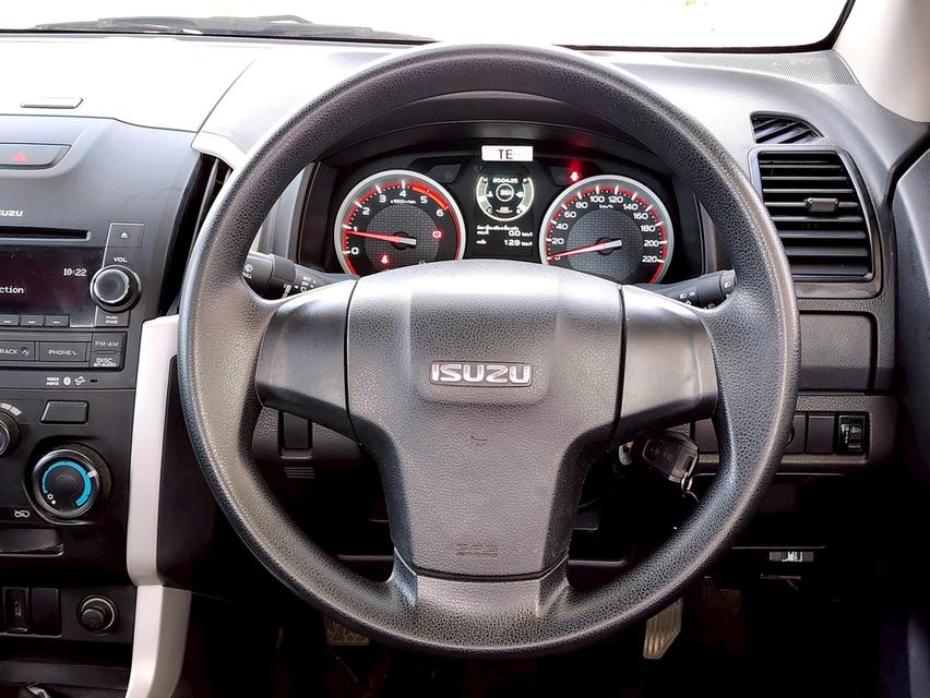  ISUZU D-max Space Cab 1.9L M/T  ปี 2019 13