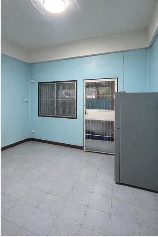 บ้านทาวน์เฮ้าส์ 2 ชั้น 2 ห้องนอน 2 ห้องนำ้ พื้นที่ 17 ตารางวา 3