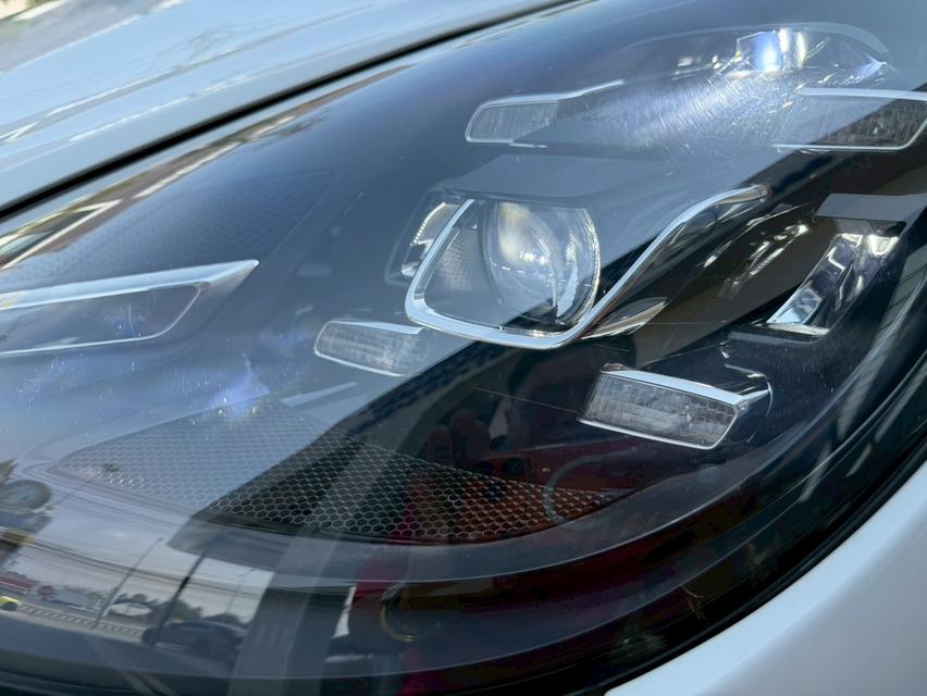 CAYENNE 3.0 HYBRID S E-Hybrid สีขาว รูปที่ 3