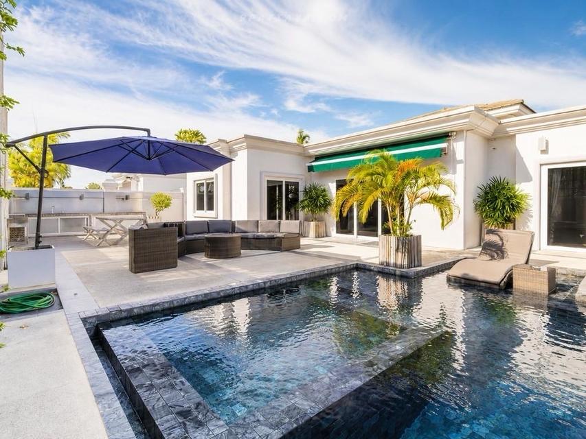 For Rent Only — Luxury Private Pool Villa at Siam Royal View PattayaLuxury private pool villa for rent at Siam Royal View Pattaya 10