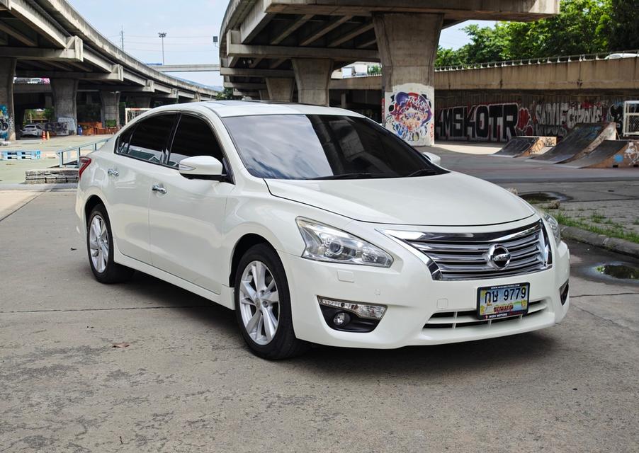 NISSAN TEANA 2.5 XV Navi Sunroof ปี 2015 2