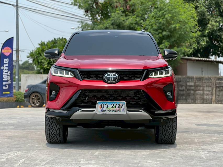 TOYOTA FORTUNER 2.4 LEGENDER BLACK TOP ปี 2022 โฉม ปี15-ปัจจุบัน (ป้ายสลับออก) รูปย่อยที่ 2
