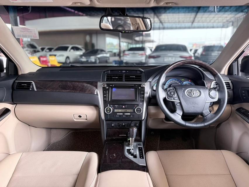 ปี 2013 TOYOTA CAMRY, 2.5 HV DVDมือเดียวป้ายแดง กุญแจ 2 ดอกครบ รูปที่ 10