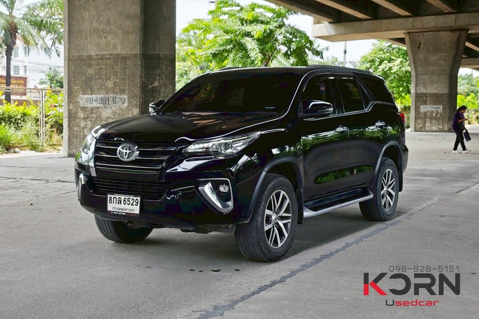 Toyota Fortuner 2.4 V 2WD AT ปี 2019