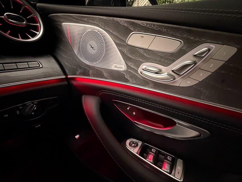 Benz CLS300d AMG Premium ของแต่งท่วม 7xx,xxx บาทรถบ้านมือเดียว 2020 ไมล์น้อย รูปที่ 16