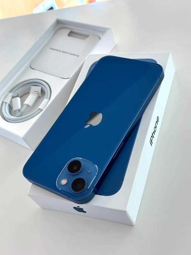  iPhone 13 สีน้ำเงิน 2