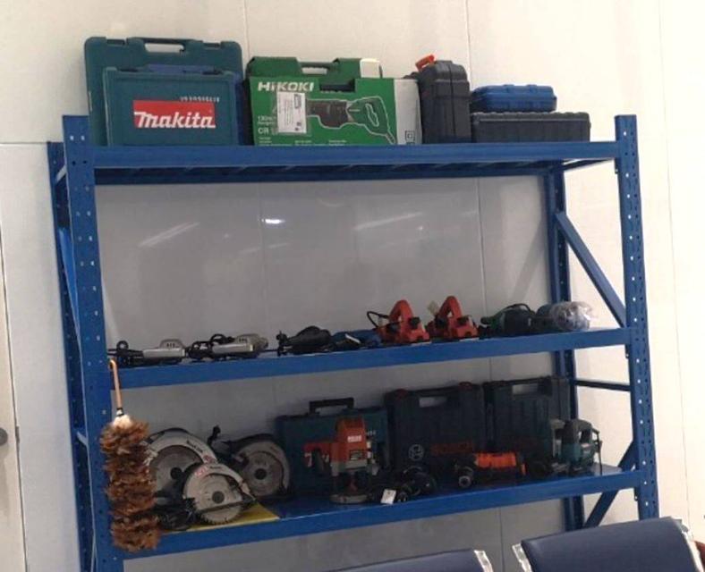 ขายเครื่องมือช่างยี่ห้อดังๆเช่น Makita, Bosch และอื่นๆอีกมากมาย
