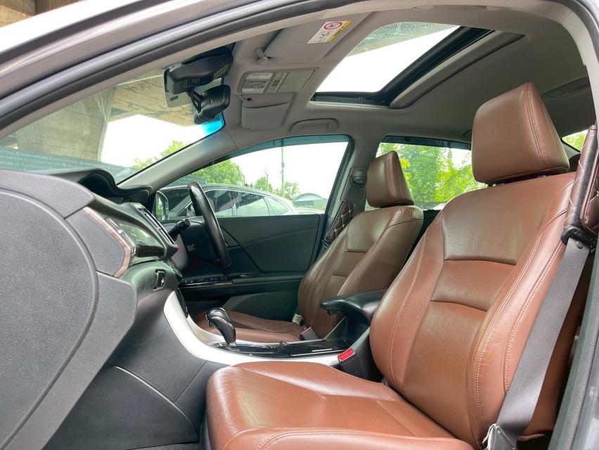 ขาย Honda Accord 2.0Hybrid Tech ปี17 10