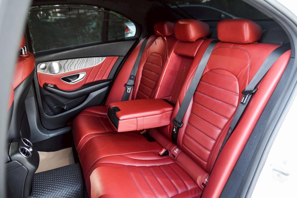 รหัสรถ 12AT5983 Mercedes-Benz C350e AMG Dynamic [w205] AT 2017 12