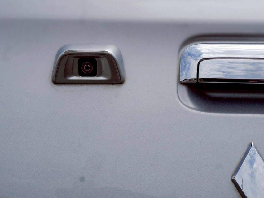 Mitsubishi Triton Megacab 2.4 GLS Limited Plus เกียร์ M/T สีบรอนซ์เทา ปี 2015 18