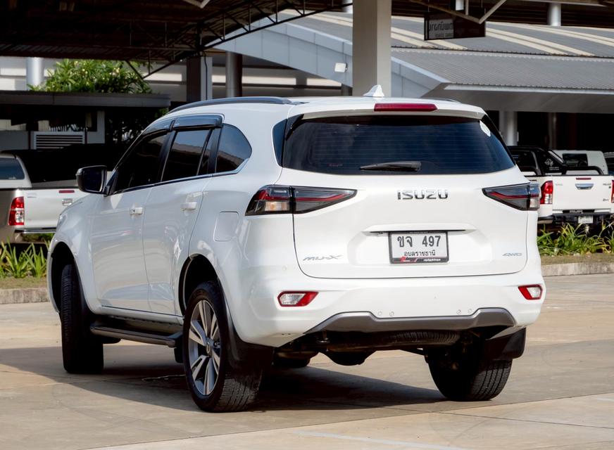 Isuzu MU-X  3.0 Ultimate 6AT 4×4 9