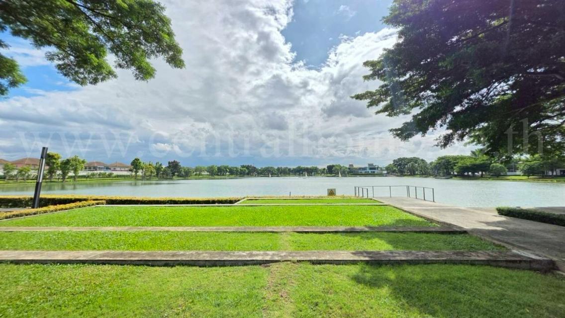 บ้านเดี่ยว มัณฑนา เลค วัชรพล - รามอินทรา หลังมุม 20