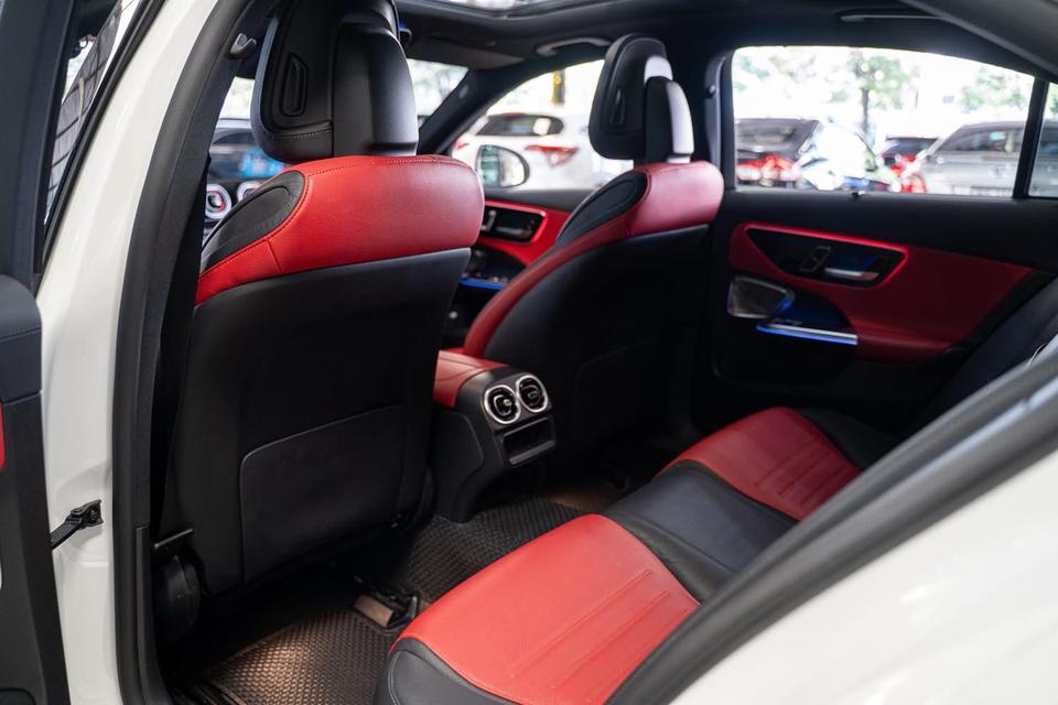 Mercedes Benz C350e AMG Dymanic (w206)ปี 2022 ไมล์ 50,000 km รถบ้านมือเดียว 11