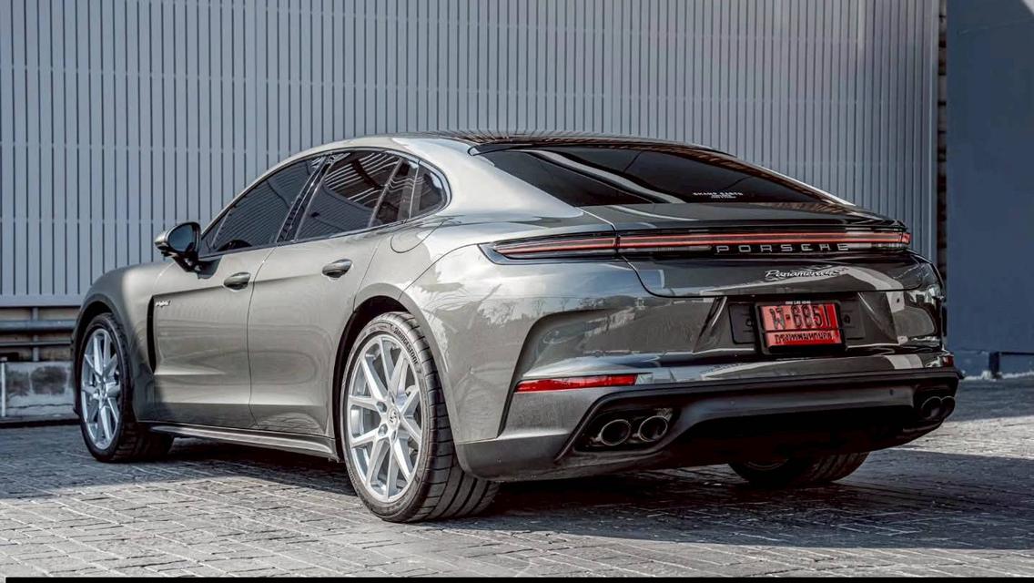 Panamera 4S E-Hybrid 2025 āļĢāļđāļāļĒāđāļāļĒāļāļĩāđ 2