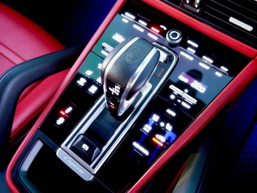 Cayenne E-Hybrid Coupe Sport Package 11