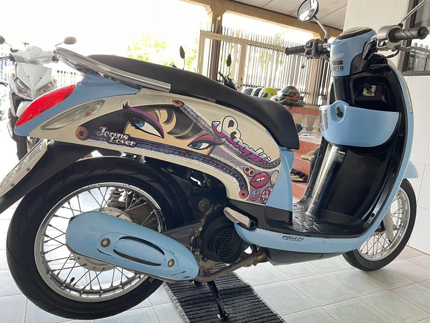Scoopy-i สภาพเดิม รถมือเดียว ใช้งานน้อย ชุดสีสวย เอกสารครบ มีผ่อน จัดส่งได้ทั่วไทย มีเก็บปลายทาง วิ่ง73000 ปี56
