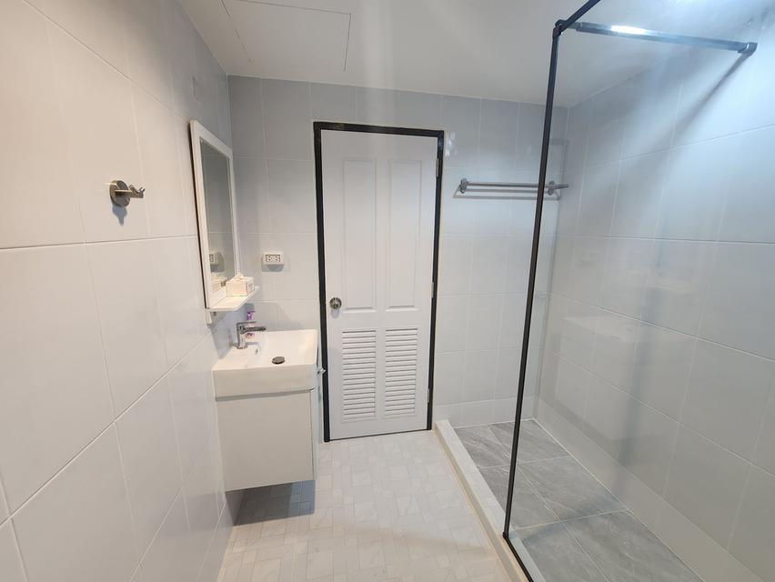 ให้เช่าประตูน้ำเพรสตีจ คอนโดมิเนียม ชั้นสูงวิวเมือง ใจกลางประตูน้ำ – รีโนเวทใหม่ ยังไม่เคยเข้าอยู่! 7