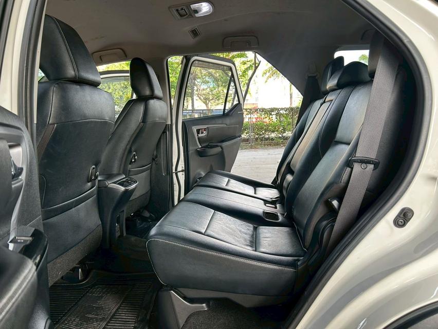 🚗 2021 Toyota Fortuner 2.4 V 2WD AT รูปที่ 18