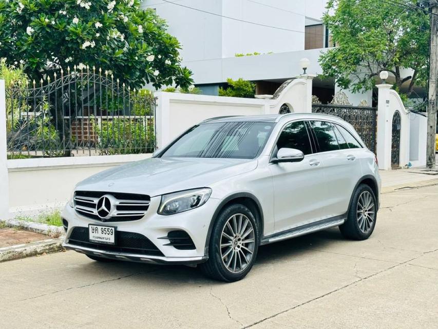รูป GLC 250d 4MATIC AMG DYNAMIC 2017 TOP  ดีเซลหายาก TOP สุด  รถมือเดียวป้ายแดง