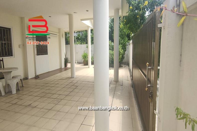 ที่ดินพร้อมบ้านเดี่ยว หมู่บ้าน ร่มเย็น พระยาสุเรนทร์ ซอย 9 เนื้อที่ 60 ตรว แขวงบางชัน เขตมีนบุรี จ.กรุงเทพมหานคร 3
