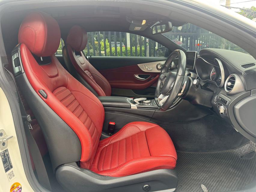 MERCEDES BENZ C250 COUPE AMG DYNAMIC ปี 2016 10