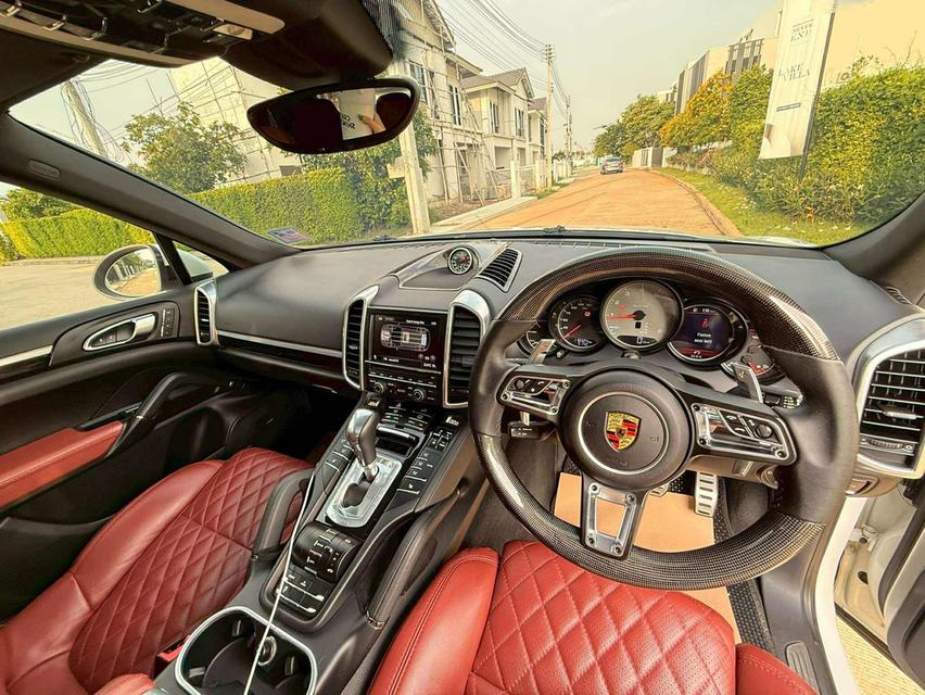 ขาย Porsche Cayenne S 3.0 v6 Hybrid  ปี 2013 แท้  Full Option 7