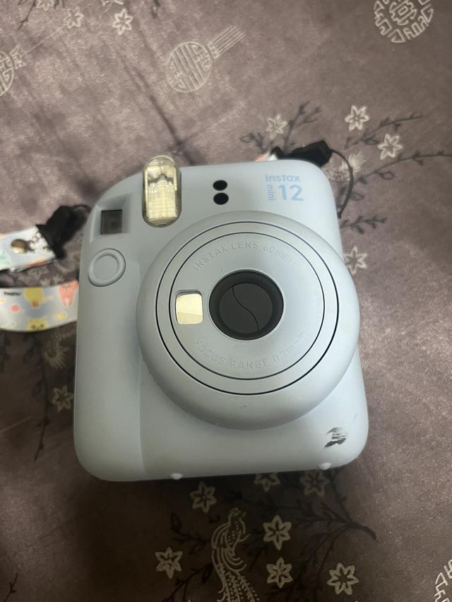 กล้องโพลารอยด์ instead mini 12